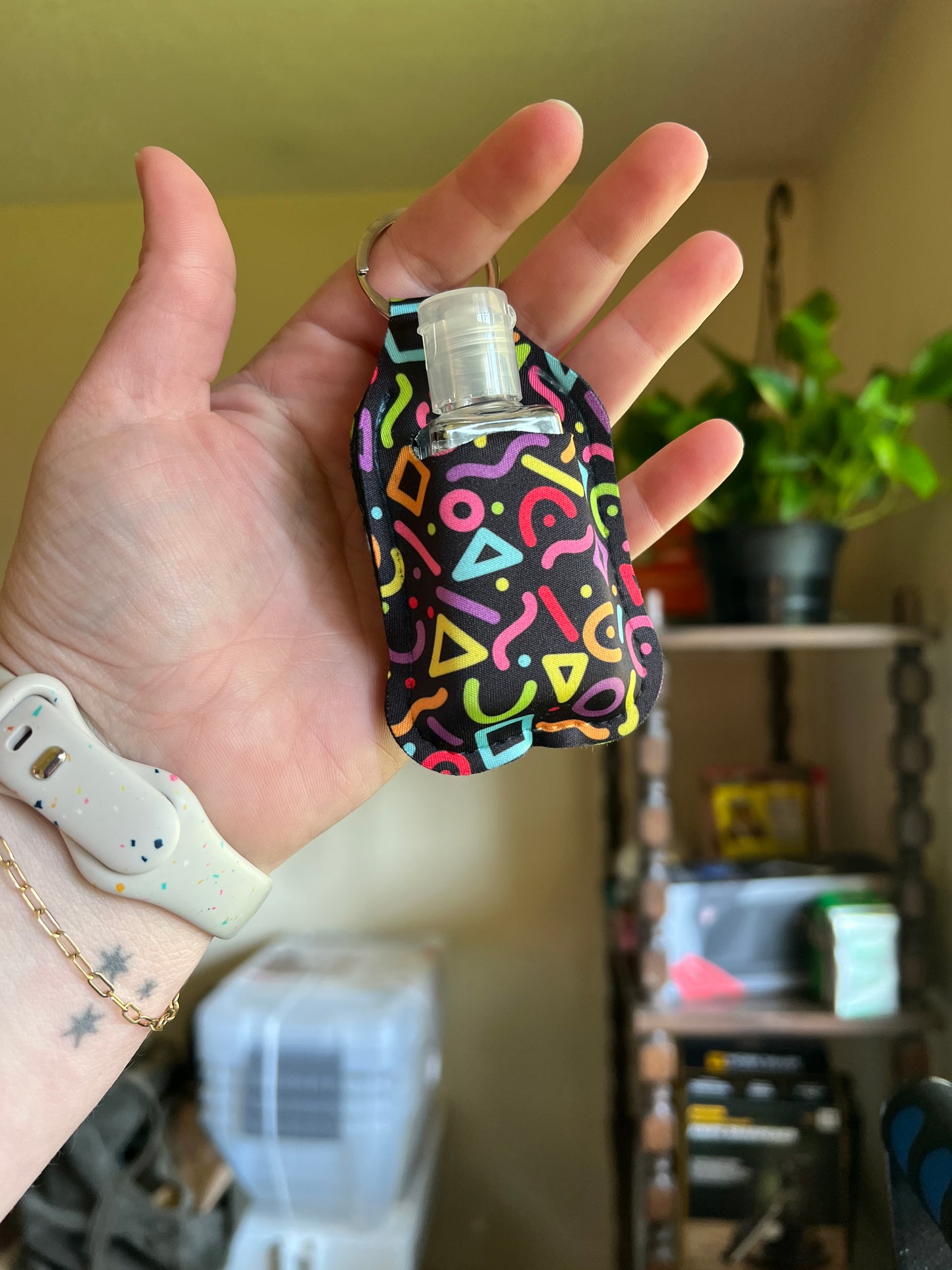Retro Sanitizer Keeper